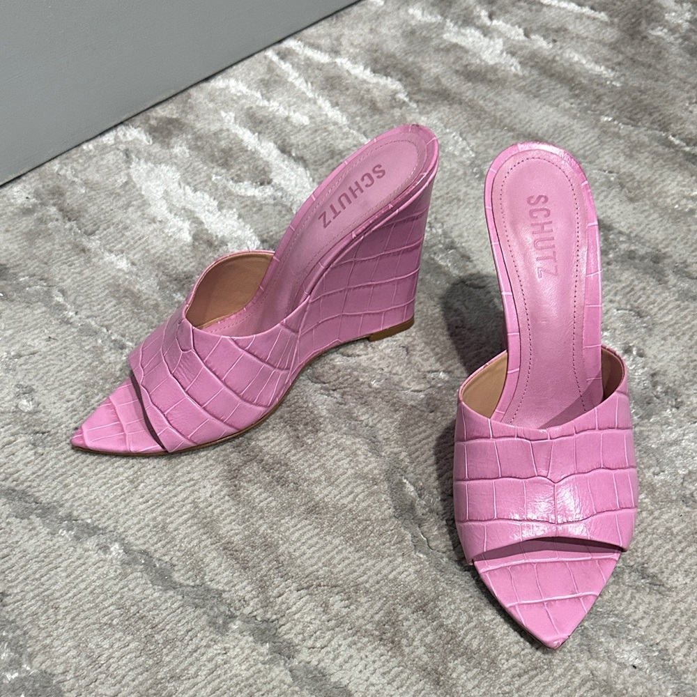 SCHUTZ Pink Croc-Embossed Pointed Toe Mules - Picture 3 of 3
